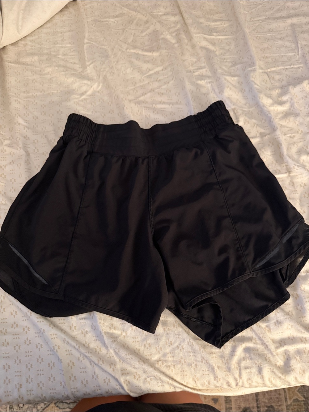 Lululemon Hotty Hot Shorts 4in